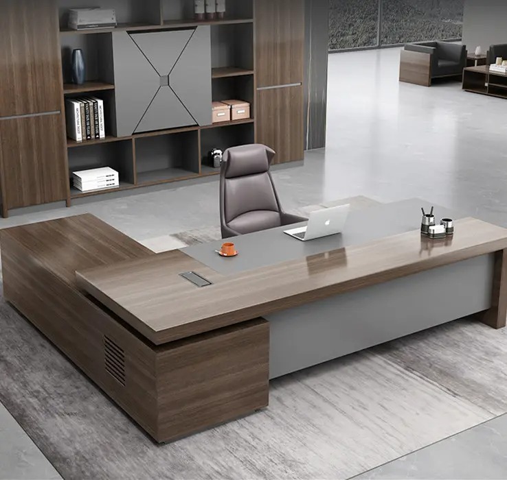 مكتب مدير مودرن مع سايد جانبي