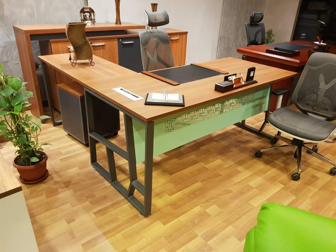 مكتب مدير مودرن